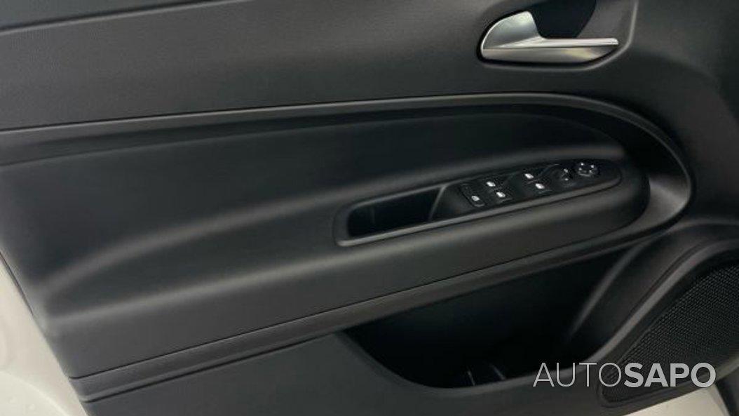 Jeep Avenger 54 kWh Atitude de 2025