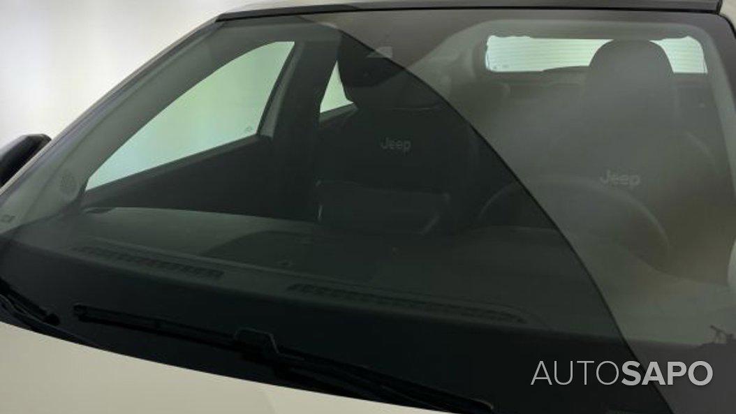 Jeep Avenger 54 kWh Atitude de 2025