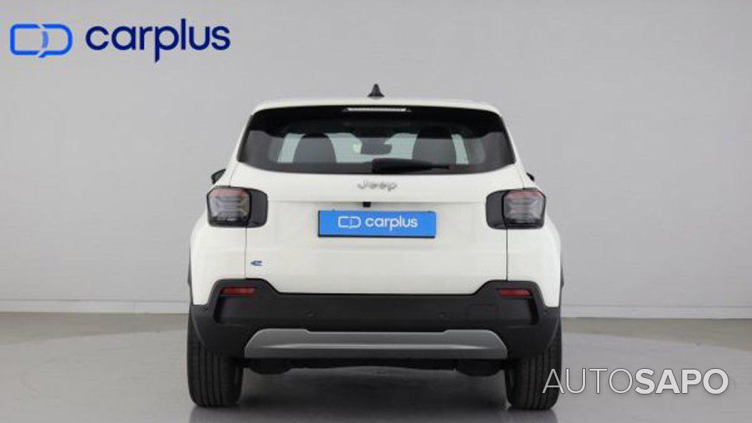 Jeep Avenger 54 kWh Atitude de 2025