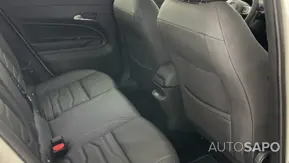 Jeep Avenger 54 kWh Atitude de 2025