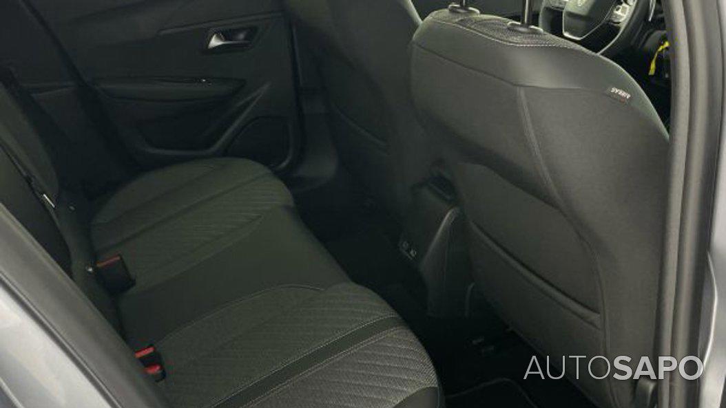 Peugeot 208 1.2 PureTech Allure de 2025