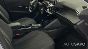 Peugeot 208 1.2 PureTech Allure de 2025