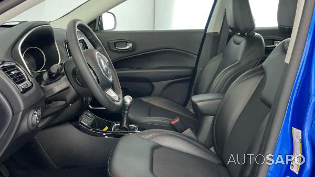 Jeep Compass 1.6 M-Jet Night Eagle de 2019