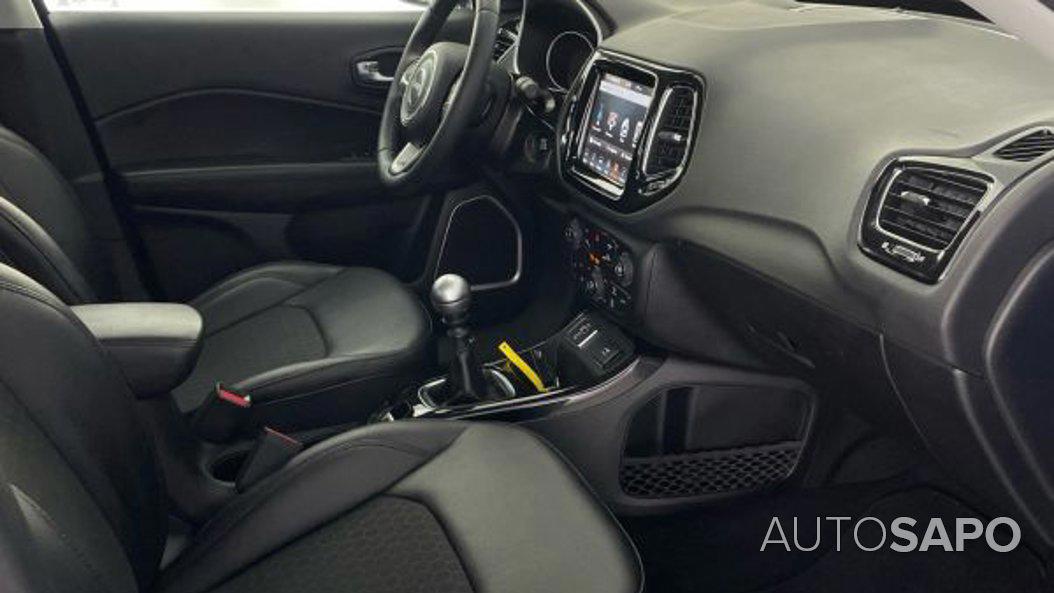 Jeep Compass 1.6 M-Jet Night Eagle de 2019