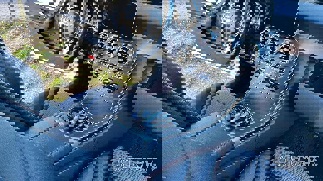 Mercedes-Benz Classe C 300 e Avantgarde de 2020