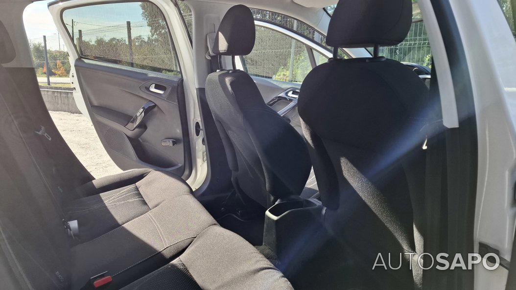 Peugeot 208 1.4 e-HDi de 2015