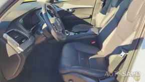 Volvo XC90 2.0 T8 PHEV Plus Bright AWD de 2025