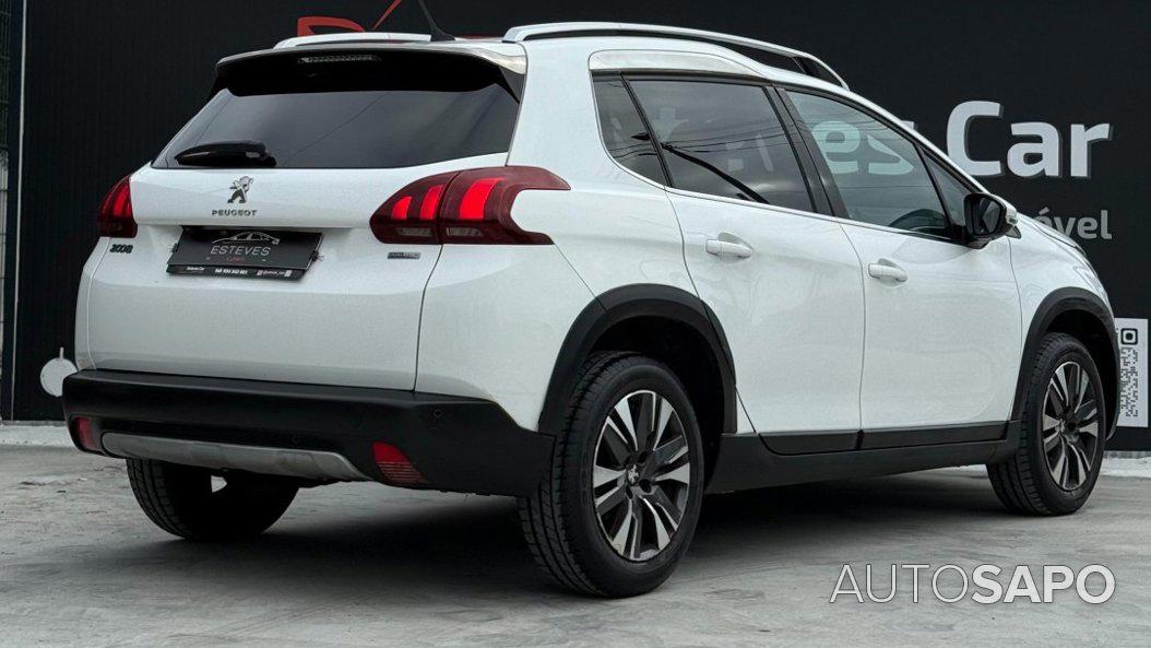 Peugeot 2008 1.2 PureTech Allure de 2017