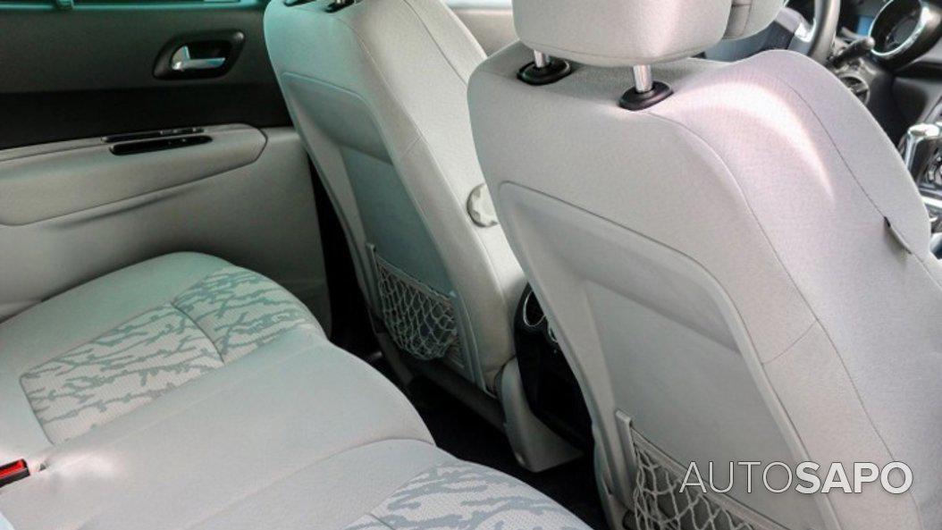 Peugeot 3008 1.6 e-HDi Active 2-Tronic de 2015