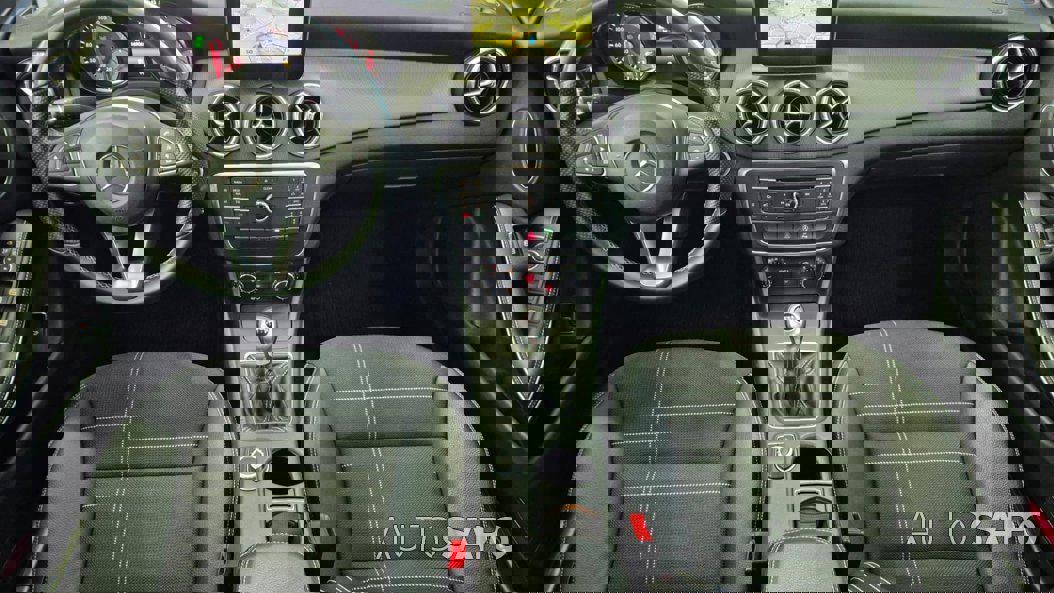 Mercedes-Benz Classe CLA de 2015