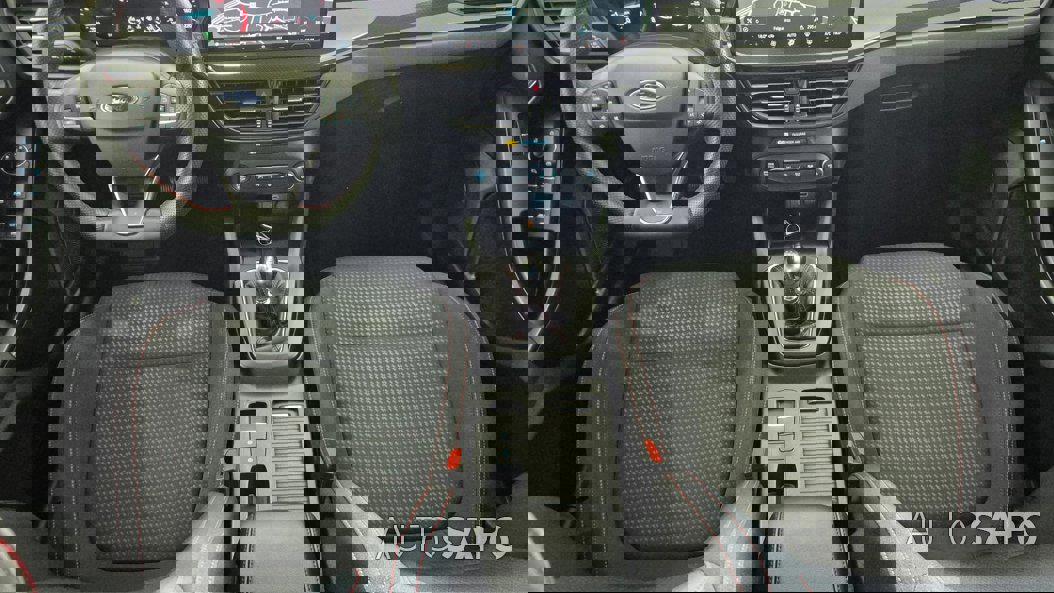 Ford Focus 1.0 EcoBoost MHEV ST-Line de 2022