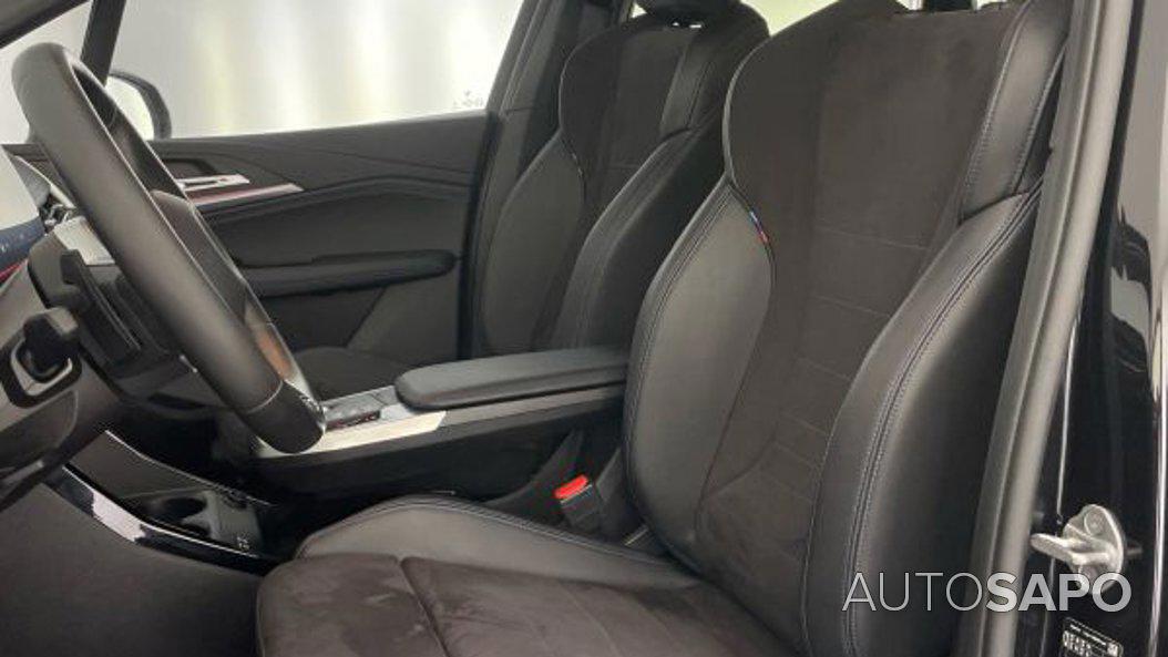 BMW Série 2 Active Tourer 225 xe Pack M de 2024