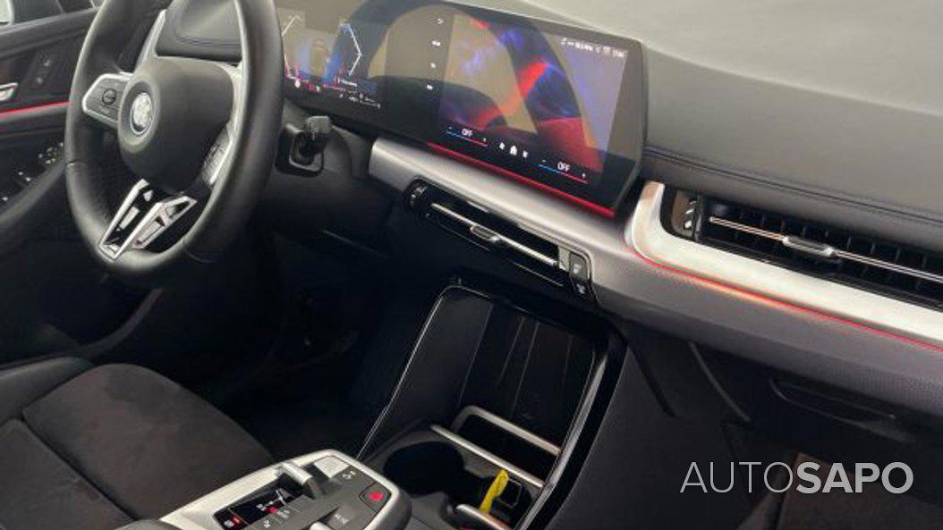 BMW Série 2 Active Tourer 225 xe Pack M de 2024