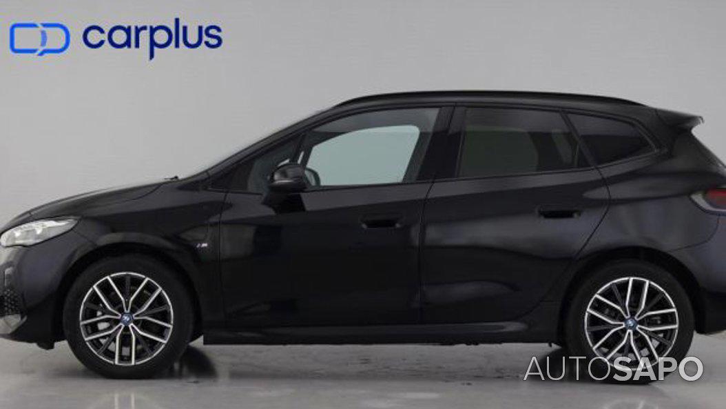 BMW Série 2 Active Tourer 225 xe Pack M de 2024