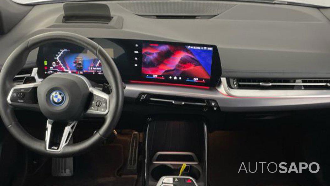 BMW Série 2 Active Tourer 225 xe Pack M de 2024