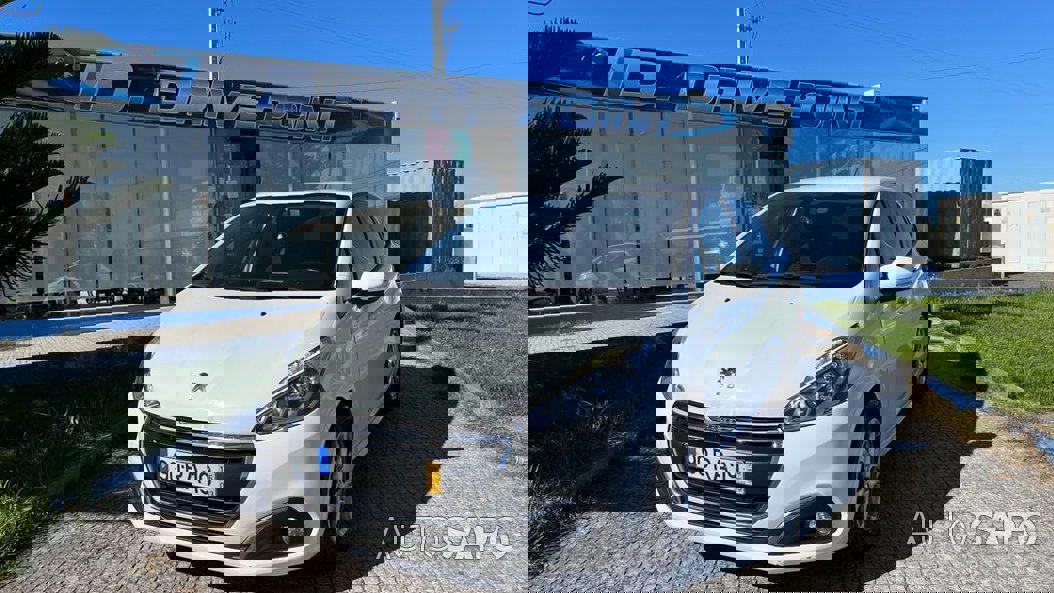 Peugeot 208 1.2 PureTech Active de 2016