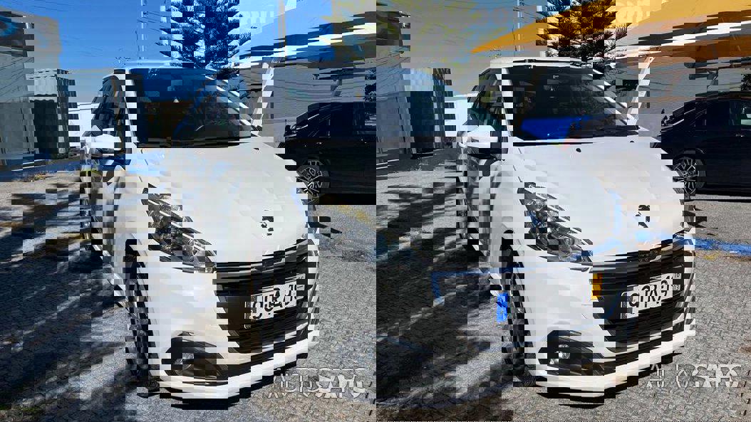 Peugeot 208 1.2 PureTech Active de 2016