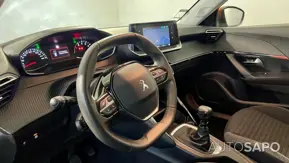 Peugeot 2008 1.2 PureTech Active de 2021