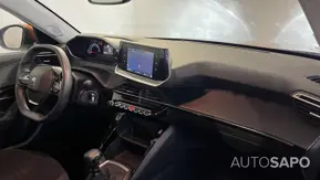 Peugeot 2008 1.2 PureTech Active de 2021