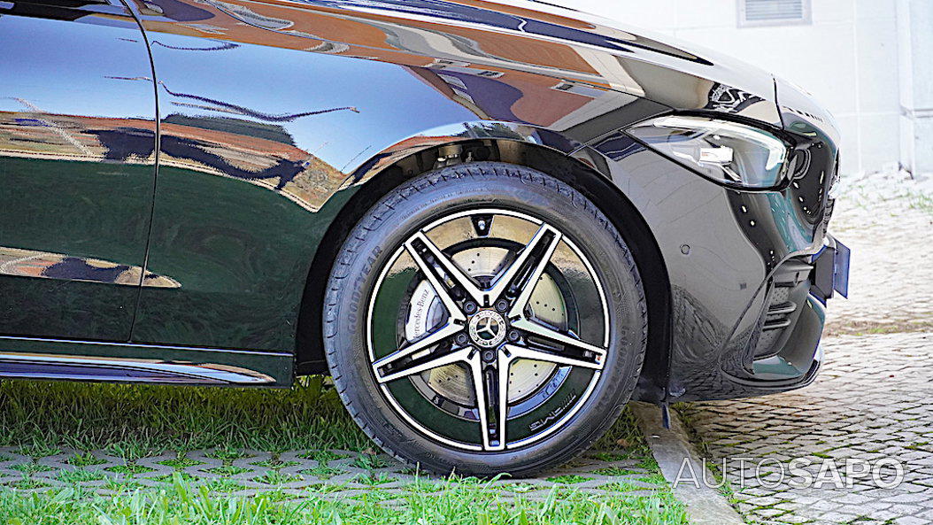 Mercedes-Benz Classe C 300 e AMG Line de 2023