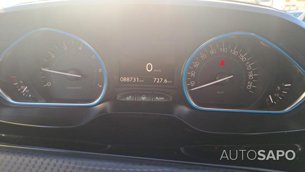 Peugeot 2008 1.2 PureTech Allure de 2018