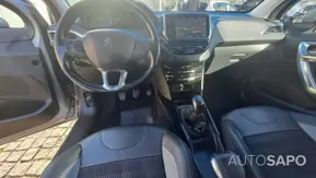 Peugeot 2008 1.2 PureTech Allure de 2018