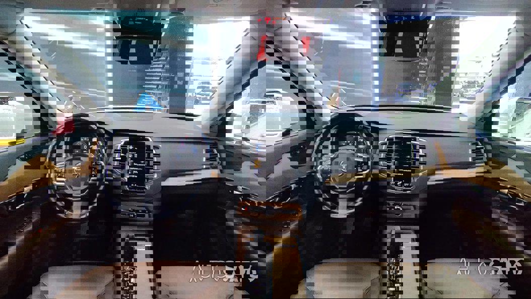 Volvo XC90 2.0 B5 Momentum Plus AWD de 2019