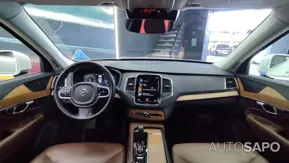Volvo XC90 2.0 B5 Momentum Plus AWD de 2019