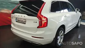 Volvo XC90 2.0 B5 Momentum Plus AWD de 2019