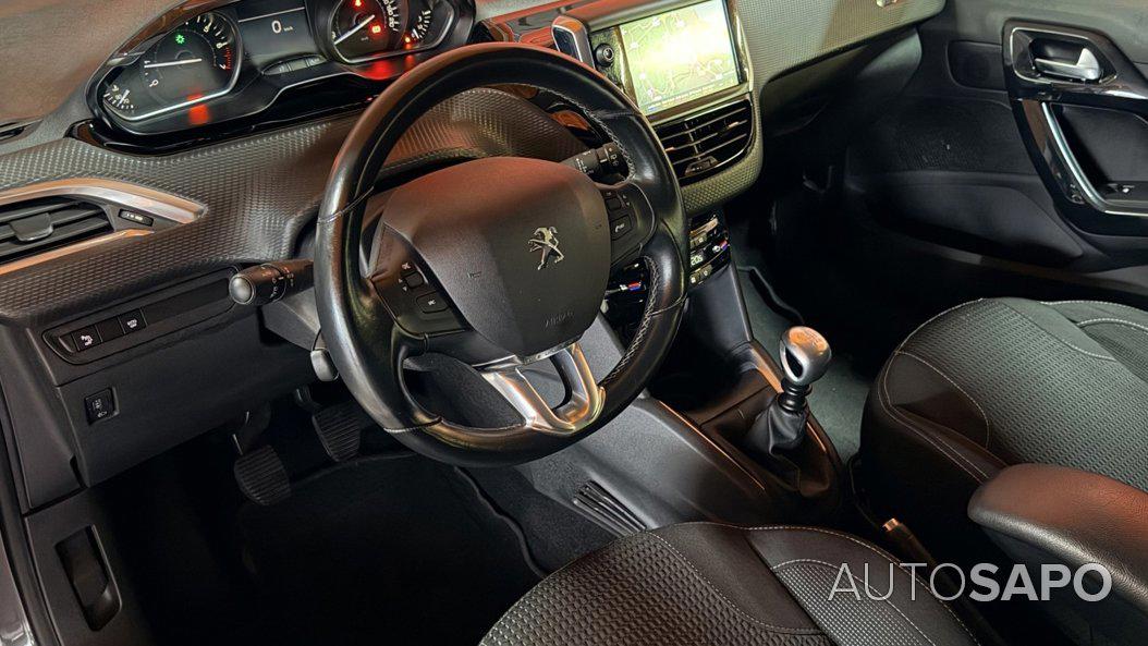 Peugeot 208 1.2 PureTech Allure de 2019