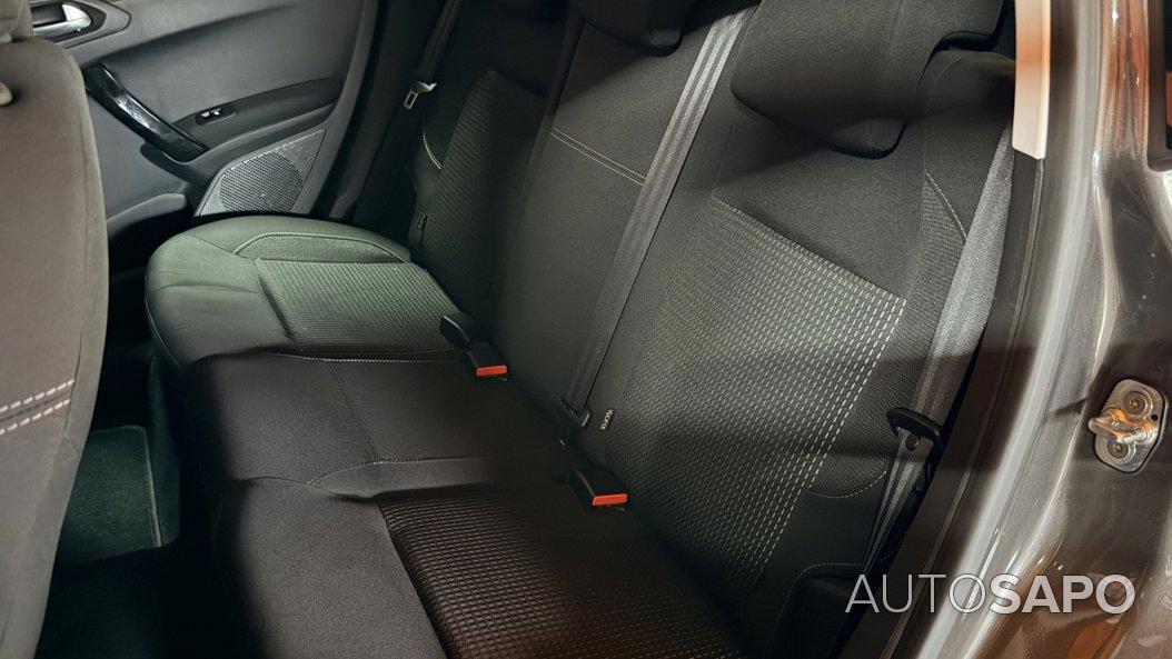 Peugeot 208 1.2 PureTech Allure de 2019