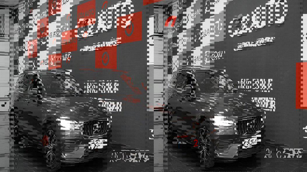 Volvo V60 2.0 B4 Momentum Plus Geartronic de 2022