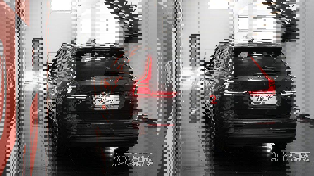 Volvo V60 2.0 B4 Momentum Plus Geartronic de 2022