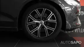 Volvo V60 2.0 B4 Momentum Plus Geartronic de 2022