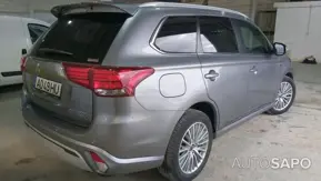 Mitsubishi Outlander de 2020