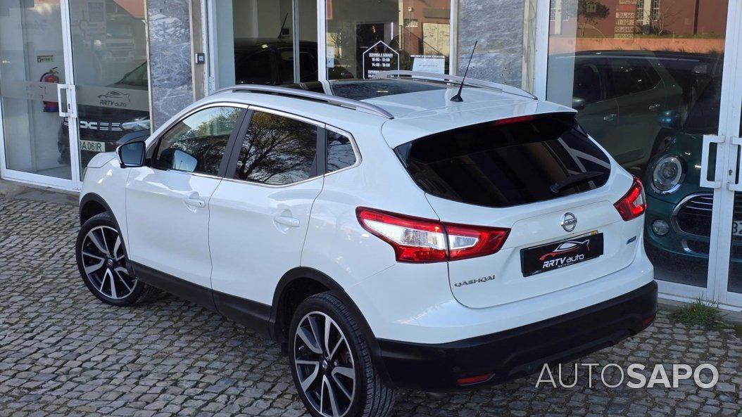 Nissan Qashqai 1.5 dCi N-Connecta 18 de 2015