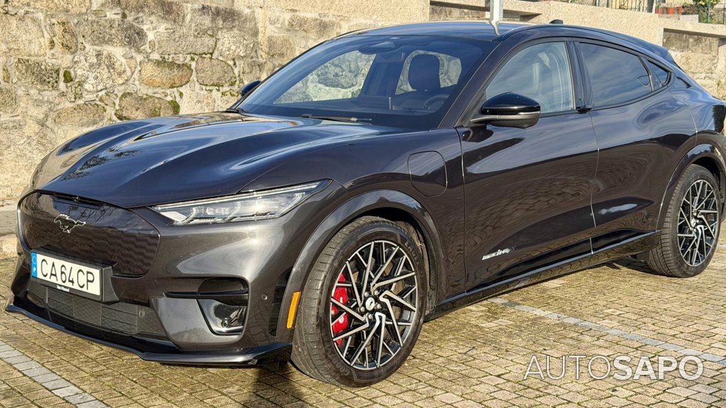 Ford Mustang Mach-E de 2022