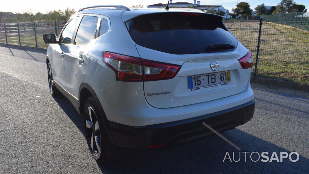 Nissan Qashqai 1.5 dCi N-Connecta J18+Led de 2017