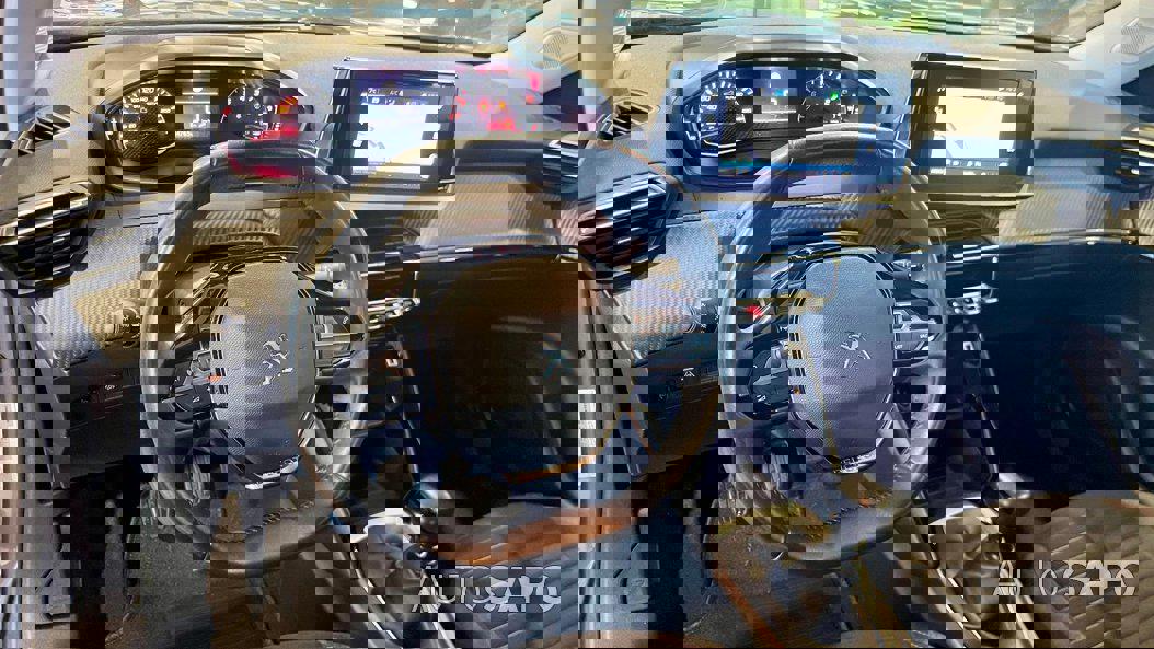 Peugeot 2008 1.2 PureTech Active Pack de 2021