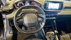 Peugeot 2008 1.2 PureTech Active Pack de 2021