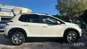 Peugeot 2008 1.2 PureTech Signature de 2019