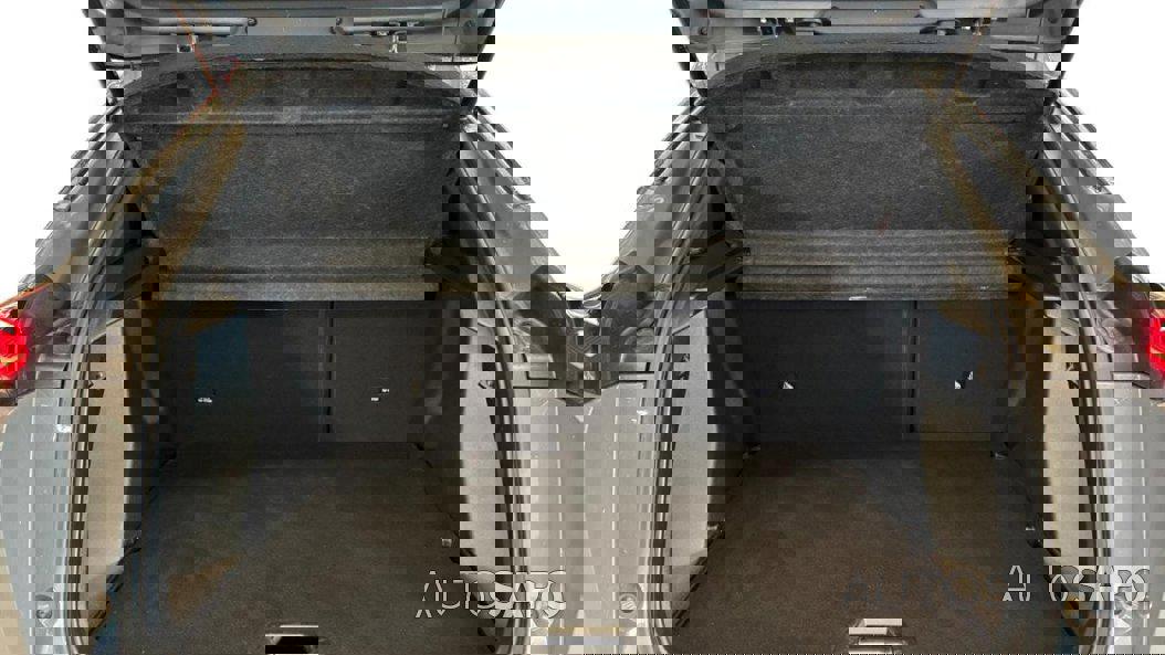 Peugeot 2008 1.2 PureTech Allure EAT8 de 2024