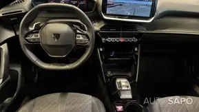 Peugeot 2008 1.2 PureTech Allure EAT8 de 2024
