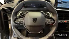 Peugeot 2008 1.2 PureTech Allure EAT8 de 2024