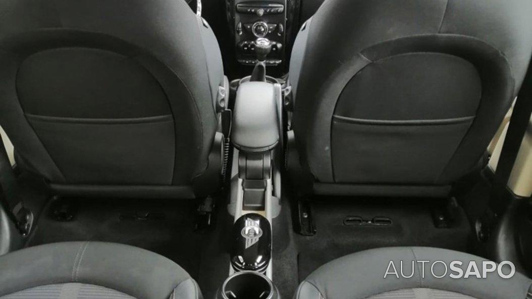 MINI Countryman One D de 2011