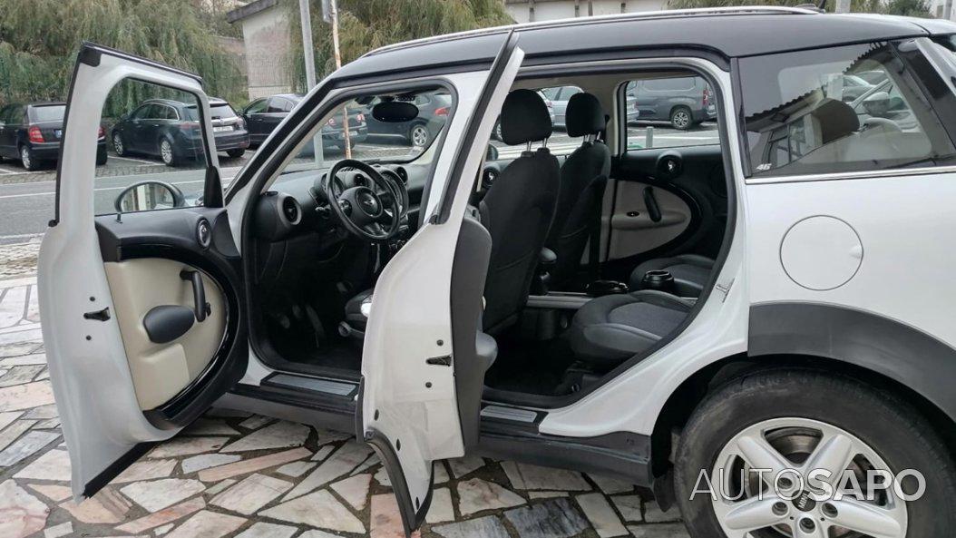 MINI Countryman One D de 2011