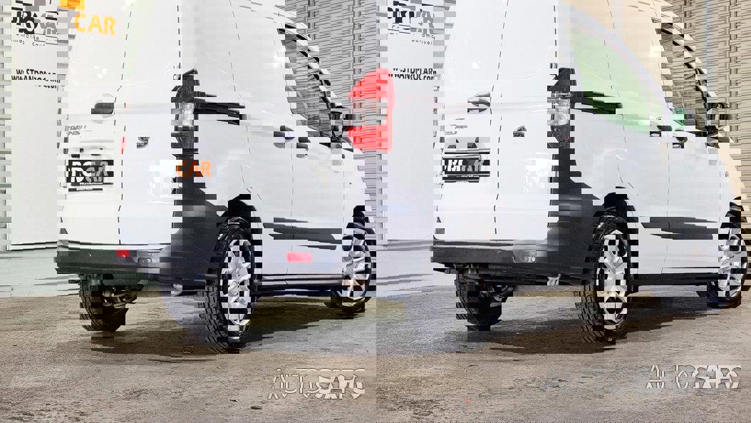 Ford Transit Courier de 2020