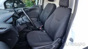 Ford Transit Courier de 2020