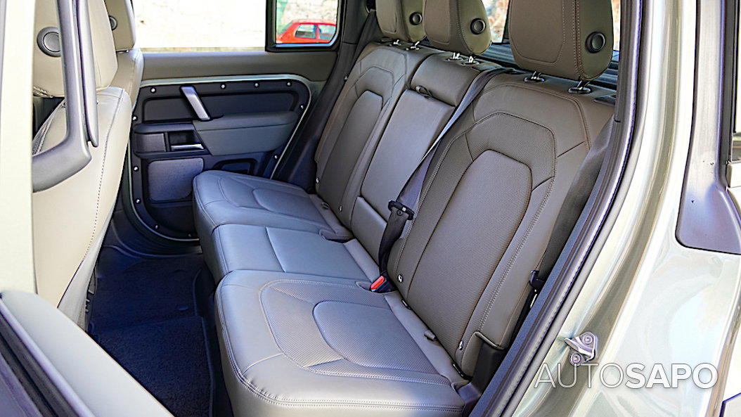 Land Rover Defender 2.0 P400e 110 AWD X-Dynamic SE de 2024