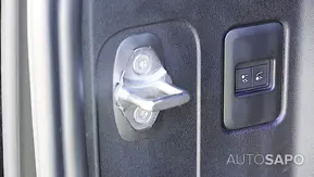 Land Rover Defender 2.0 P400e 110 AWD X-Dynamic SE de 2024